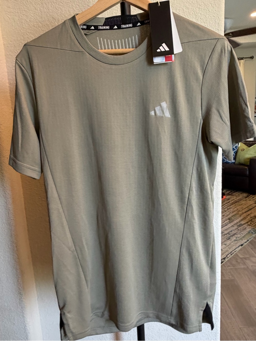 adidas Silver Pebble HeatRay  Men’s Training Tech  Tee S
